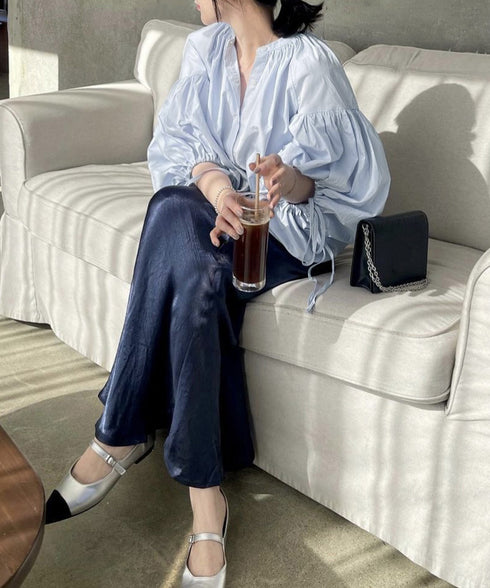 ランタンスリーブシャツブラウスレディース ぽわん袖ブラウス きれいめ ドロップショルダートップス着やせ 大人可愛い スキッパーシャツおしゃれ 韓国風春夏服ゆったり 2DAIWEI-004